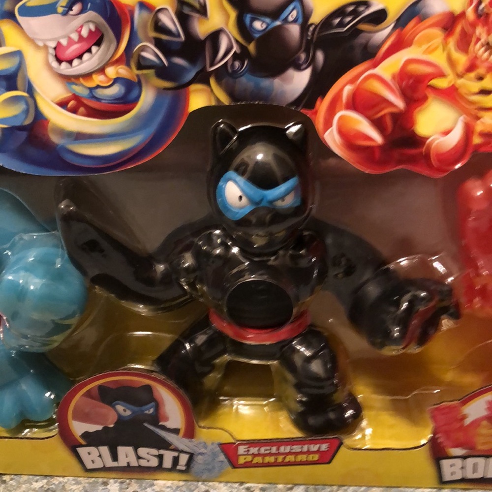 Goo Jit Zu 4 pack!!!!!!!  NEW!!!  Great gift!!! All Stars Pack!!! - Picture 3 of 9
